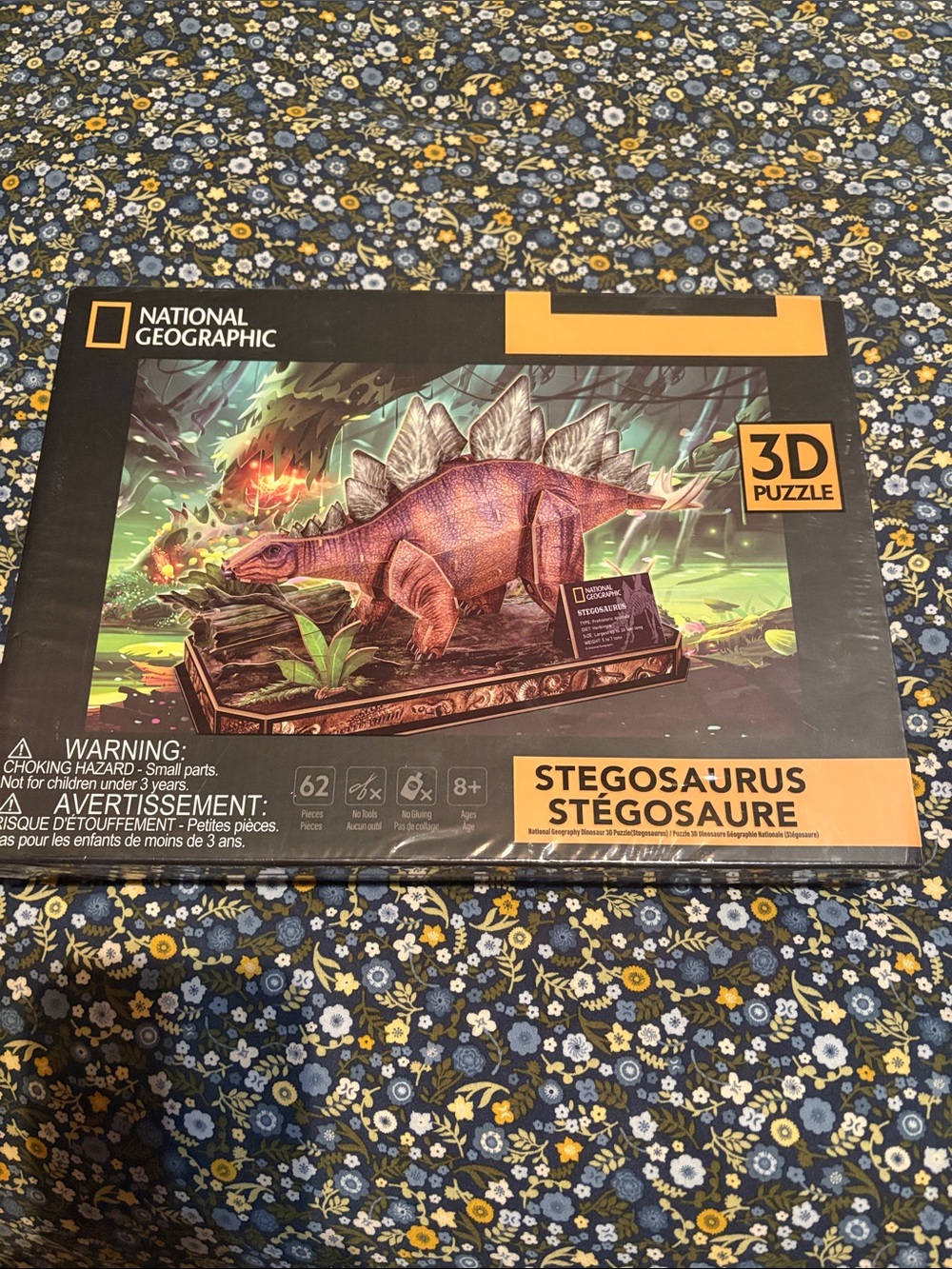 National Geographic Stegosaurus 3D Puzzle - Purple and Green
